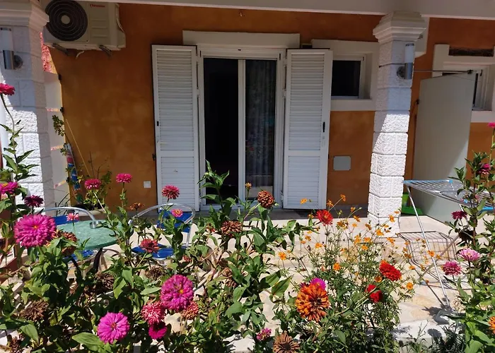 公寓 Iris Near Corfu Town *